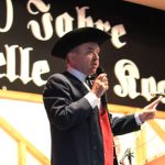 Moderator Dieter Emig