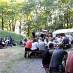 Publikum am Kohlenmeiler