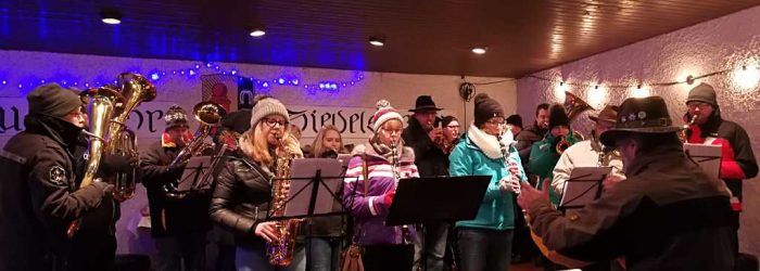 Kapelle auf der Bühne