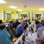 Alle Musikanten mit ihren Liebsten