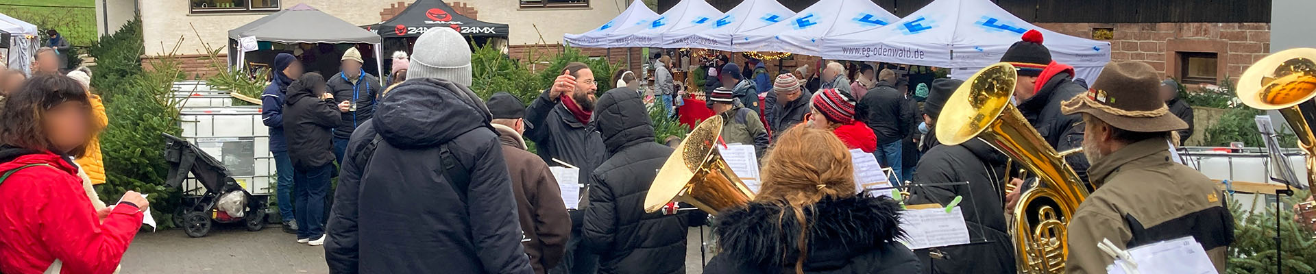 Kocherbacher Glühweinkerwe 2024: Ein Fest der traditionellen und festlichen Musik