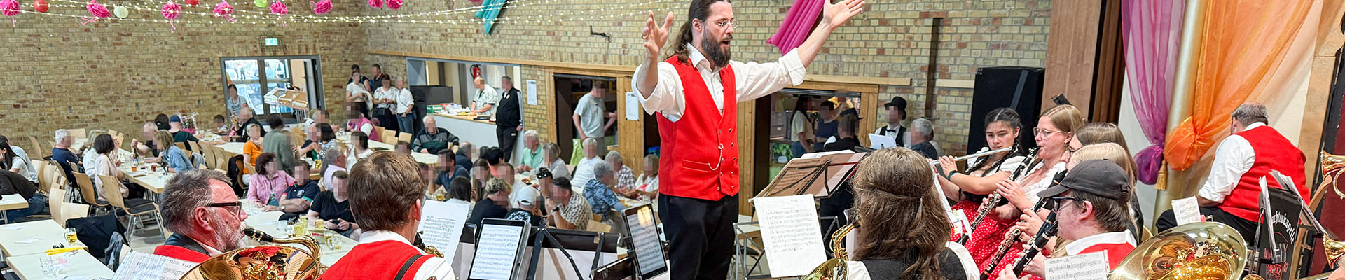 Grandiose Stimmung auf der Kerwe in Aschbach